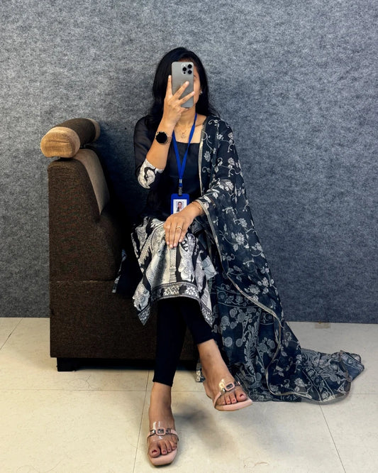 Kota Check Slit Kurti with Kalamkari Dupatta Small Size