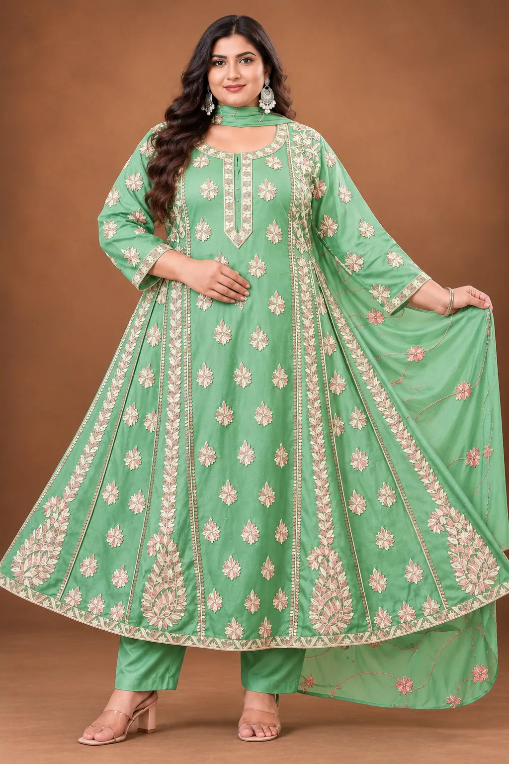 Plus Size Full Emporidary Design 3pcs Set