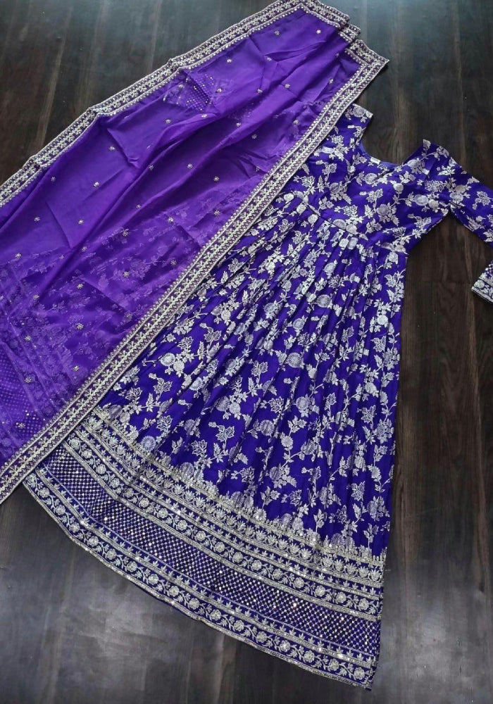 Viscose Diable Jacquard Gown