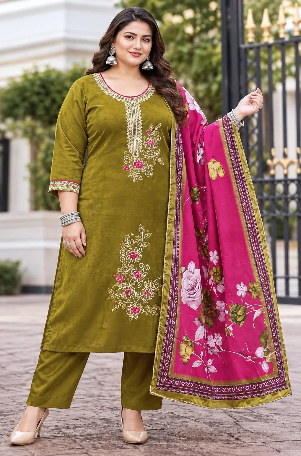 Plus Size Roman Glass Silk 3pcs Set