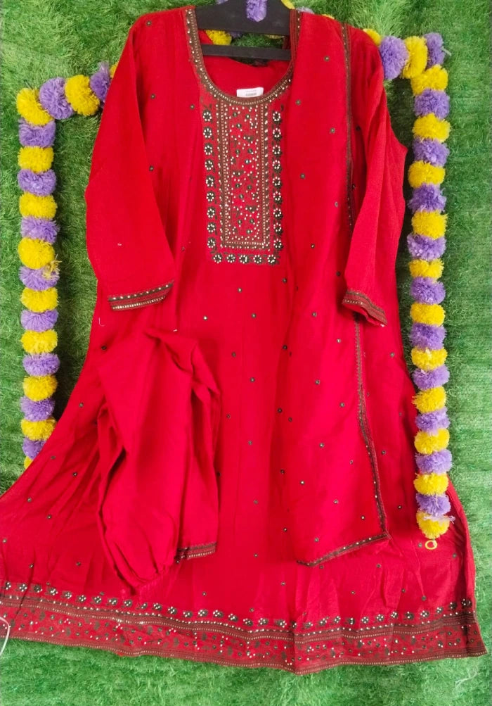 Kali Model Vizhitra Silk 3pcs Set