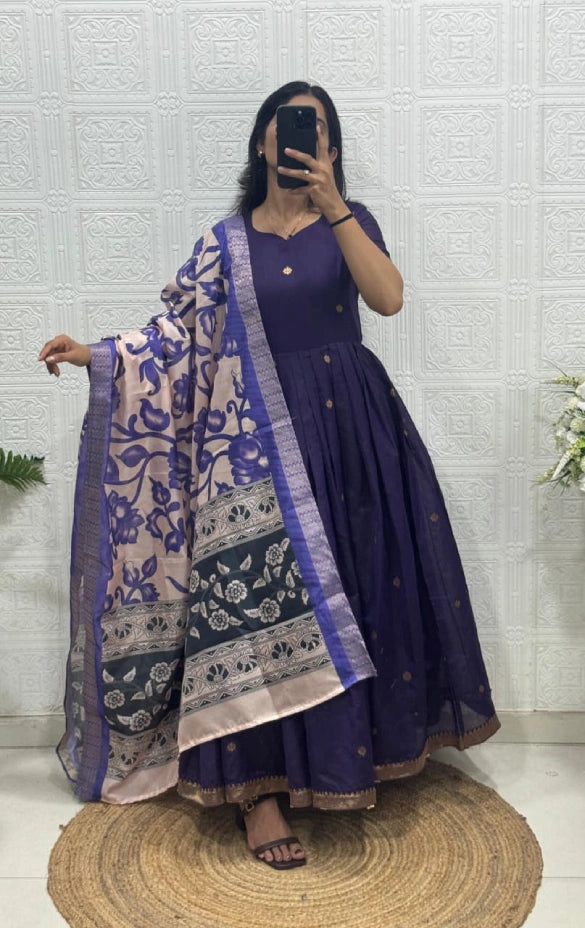 Zari Anarkali With Soft Dupatta