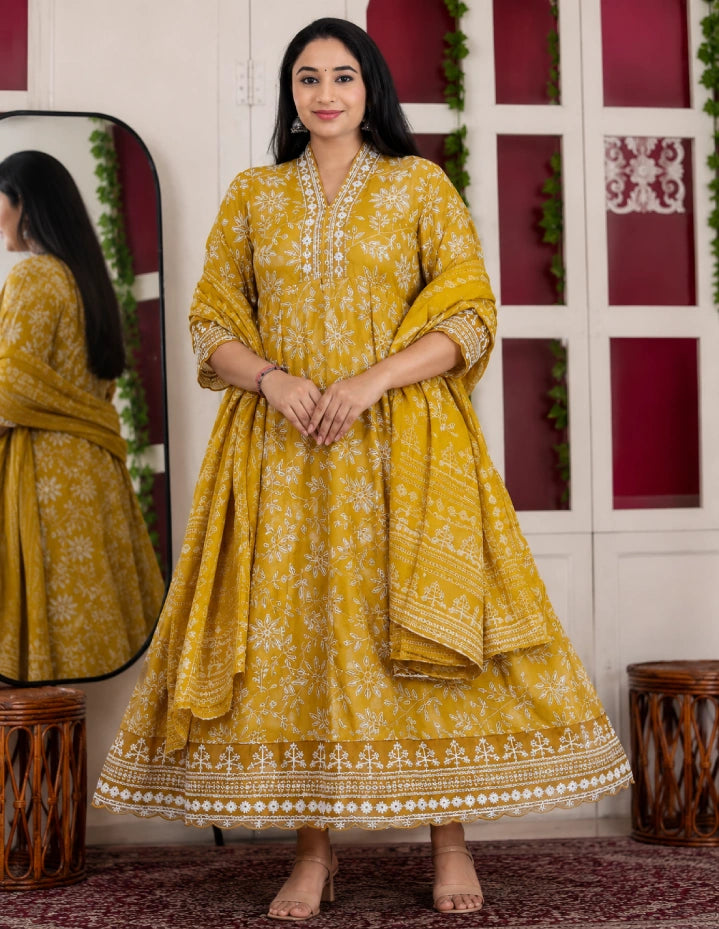Plus Size High Neck Umbrella Top With Dupatta