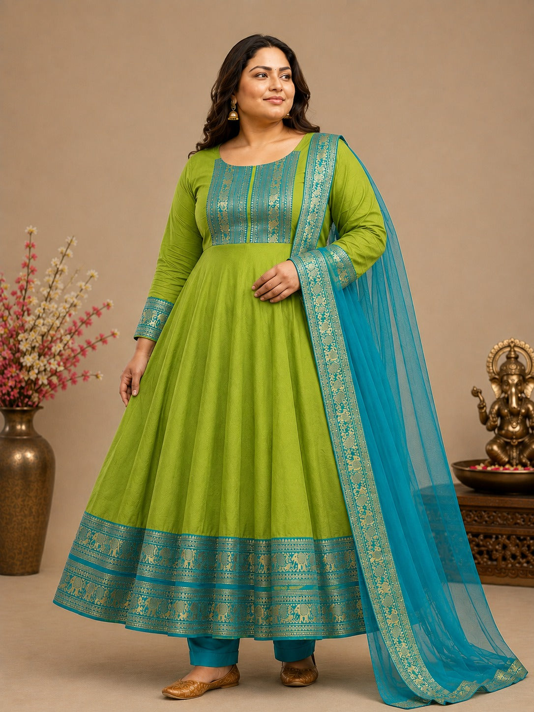 Plus Size Unique Function Pattu Border Design