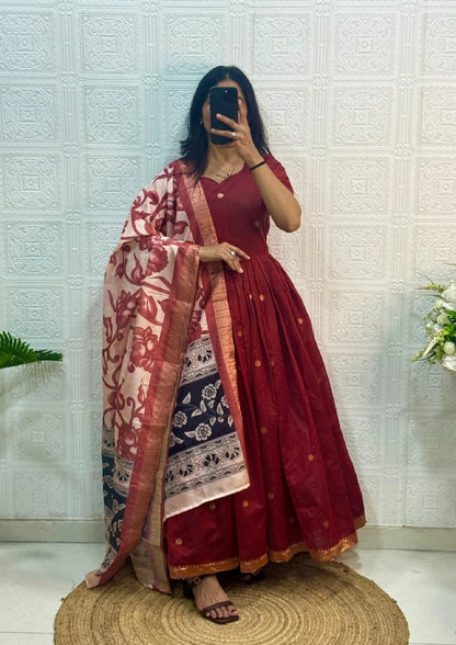 Zari Anarkali With Soft Dupatta