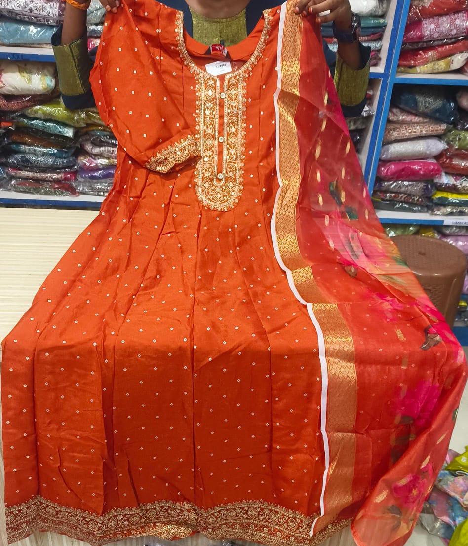 Kali Model Vizhitra 2pcs Set