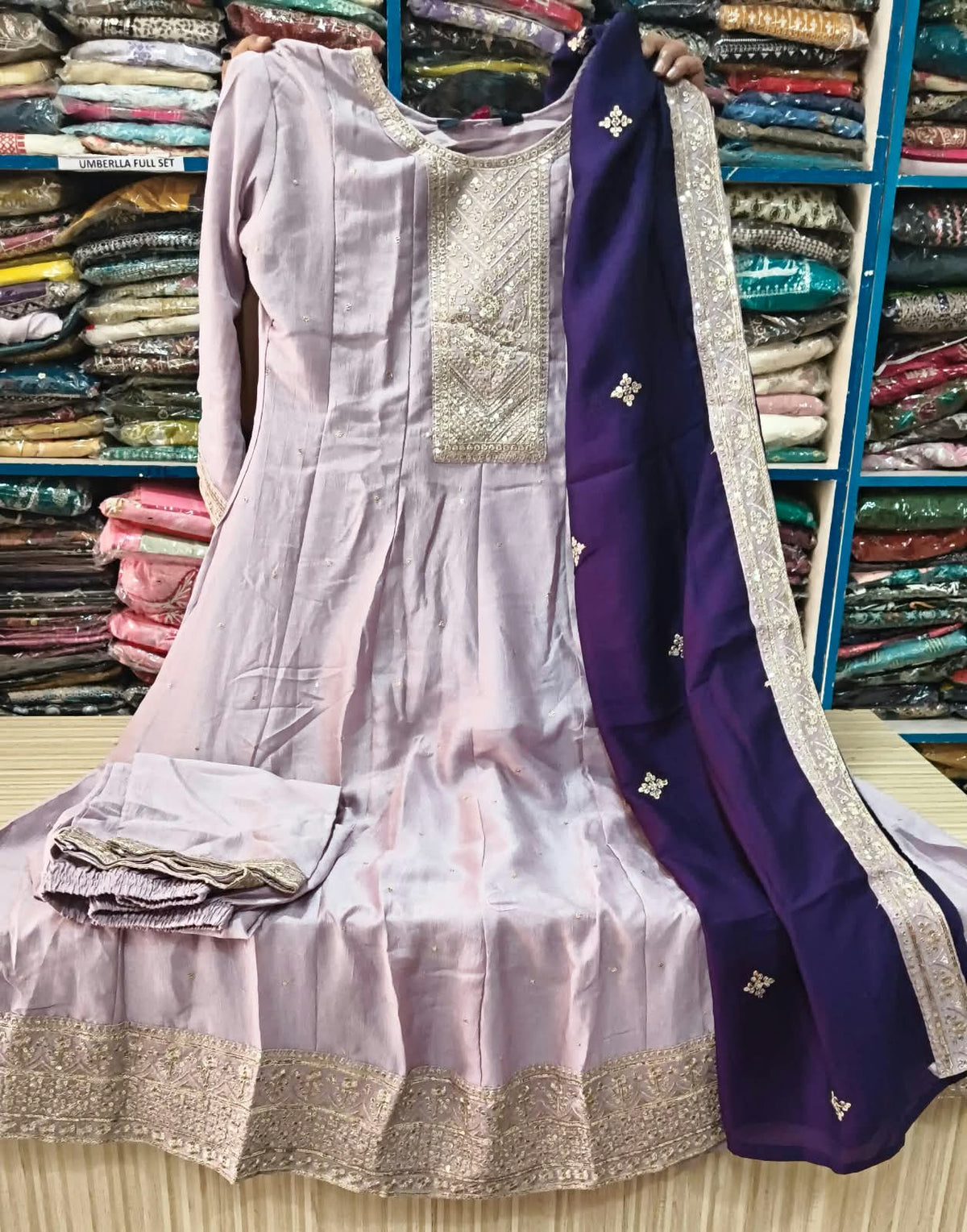 Blooming Vichithra Silk 3-Pcs Set