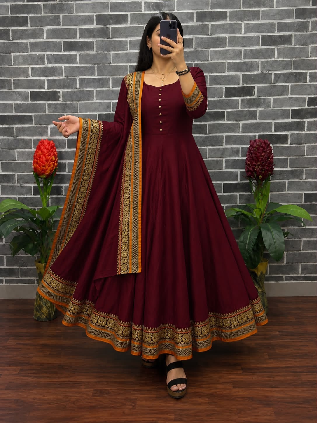 Plus Size Vizhitra Anarkali With Dupatta