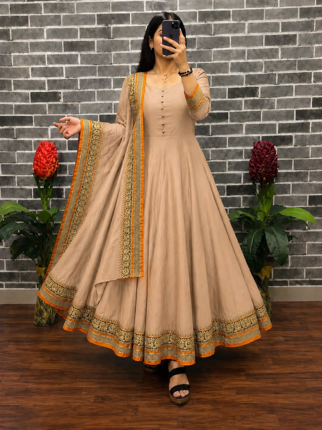 Plus Size Vizhitra Anarkali With Dupatta