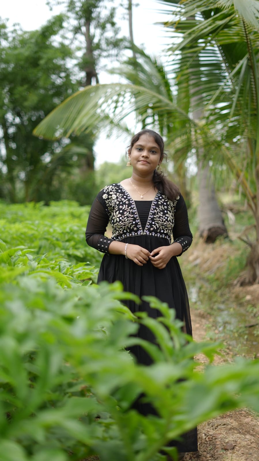 Aaliya Cut Aari Work