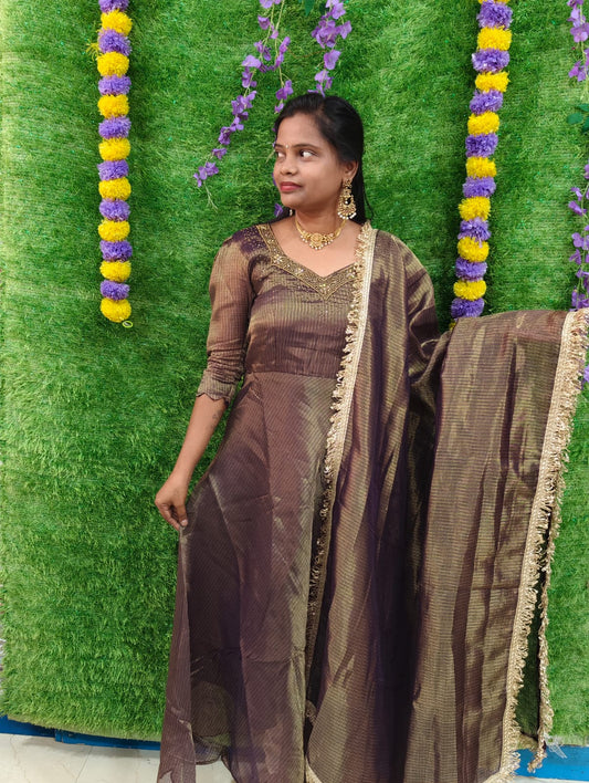 Kota Tissue Gown