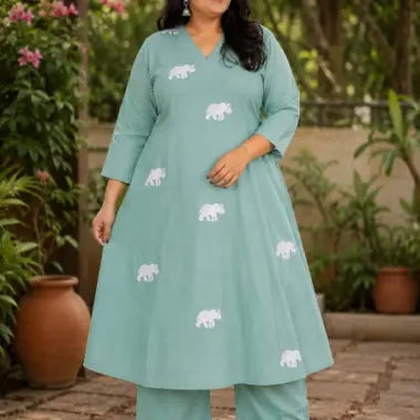 Plus Size Vertican Fabric Gown